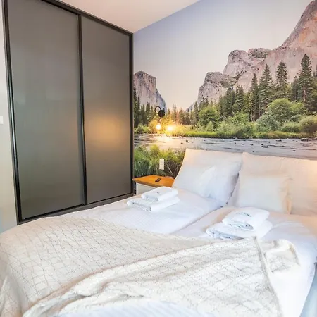 Apart Invest Centrum Park 5 *